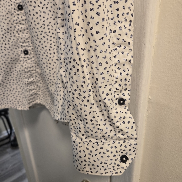 Zara Men's White With Blue Roses Button Down Shirt Size M - Picture 3 of 6